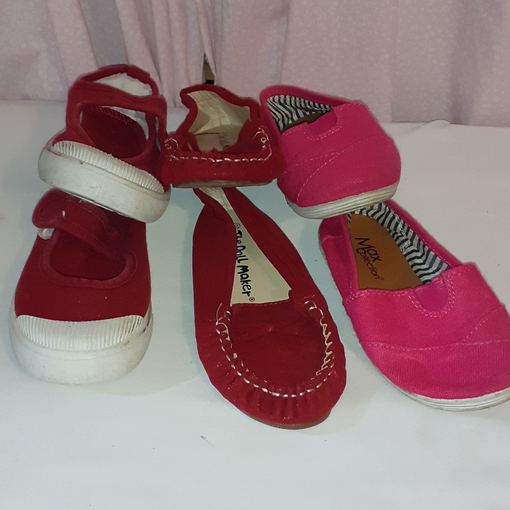 4 pairs shoes 🌟